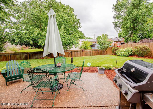 6314 Faris Way, Louisville, KY 40272