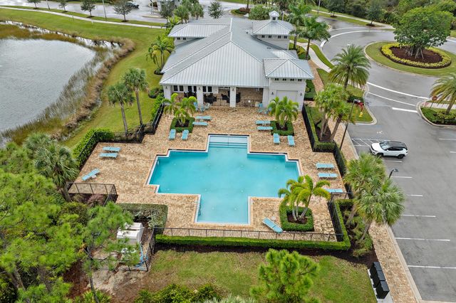 200 SW Pomeroy Street, Stuart, FL 34997