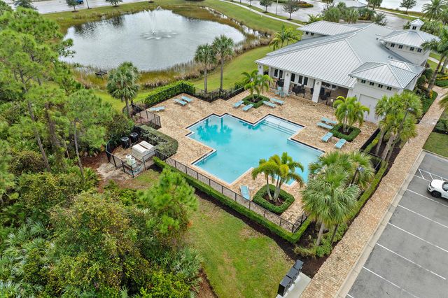 200 SW Pomeroy Street, Stuart, FL 34997