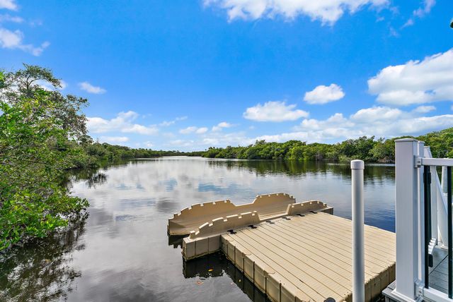 200 SW Pomeroy Street, Stuart, FL 34997