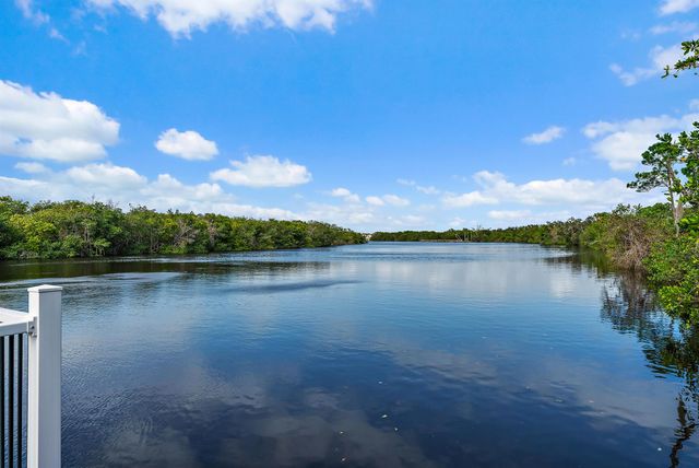 200 SW Pomeroy Street, Stuart, FL 34997