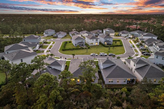 200 SW Pomeroy Street, Stuart, FL 34997