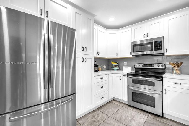 5820 Australian Pine Dr, Tamarac, FL 33319