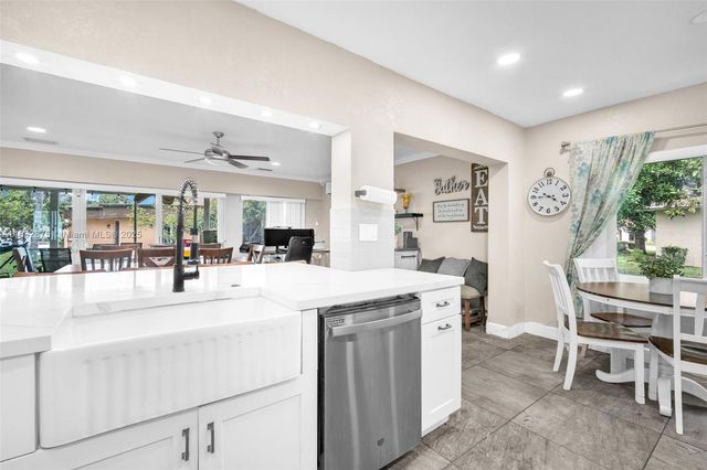 5820 Australian Pine Dr, Tamarac, FL 33319