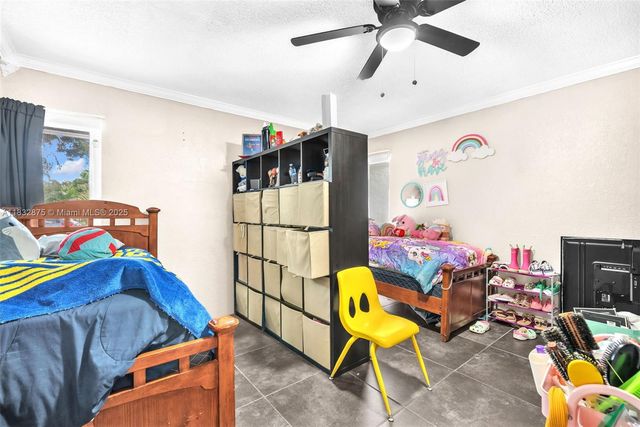 5820 Australian Pine Dr, Tamarac, FL 33319