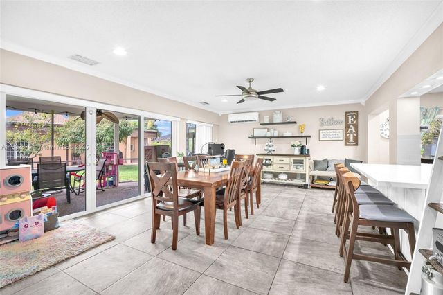5820 Australian Pine Dr, Tamarac, FL 33319