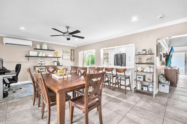 5820 Australian Pine Dr, Tamarac, FL 33319