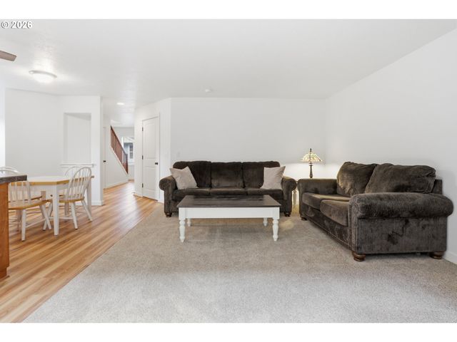 18124 Se BUSH Ter, Portland, OR 97236