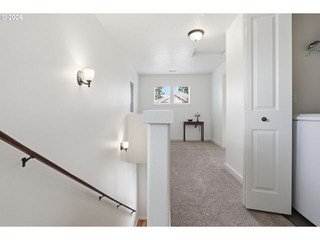 18124 Se BUSH Ter, Portland, OR 97236