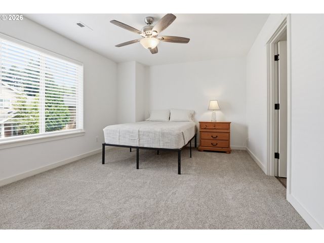18124 Se BUSH Ter, Portland, OR 97236