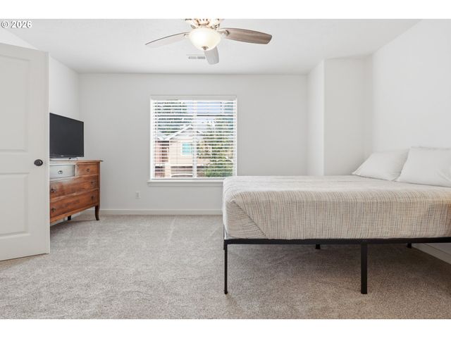 18124 Se BUSH Ter, Portland, OR 97236