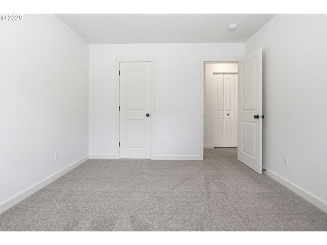 18124 Se BUSH Ter, Portland, OR 97236