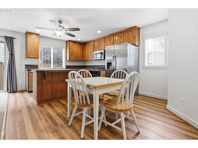 18124 Se BUSH Ter, Portland, OR 97236