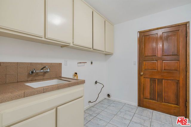 1181 Somera Road, Los Angeles, CA 90077