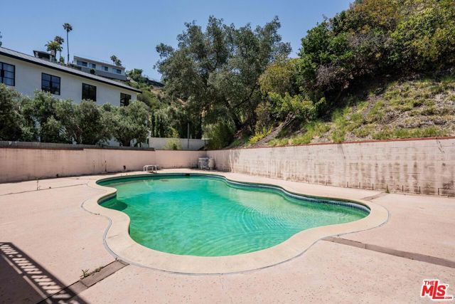 1181 Somera Road, Los Angeles, CA 90077