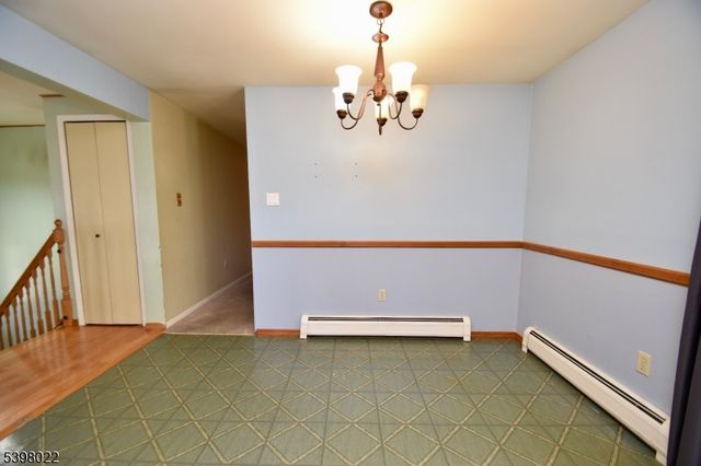 54 Shadyside Rd, West Milford Twp., NJ 07421