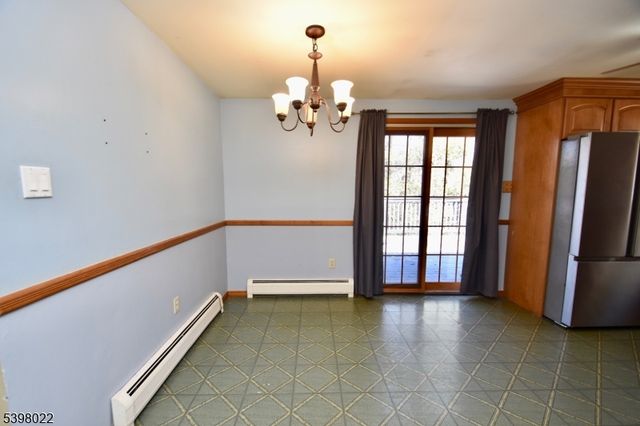 54 Shadyside Rd, West Milford Twp., NJ 07421