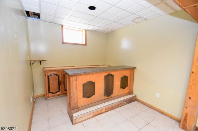 54 Shadyside Rd, West Milford Twp., NJ 07421