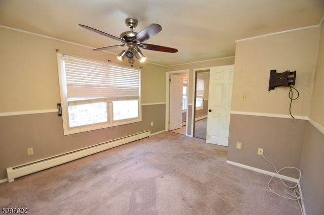 54 Shadyside Rd, West Milford Twp., NJ 07421