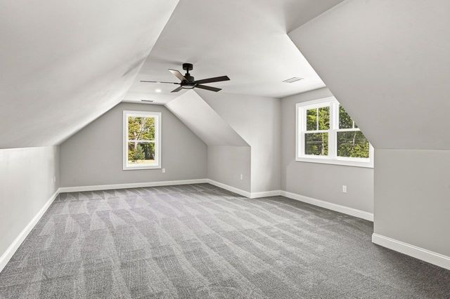 32 Hansonville Road, Rochester, NH 03839