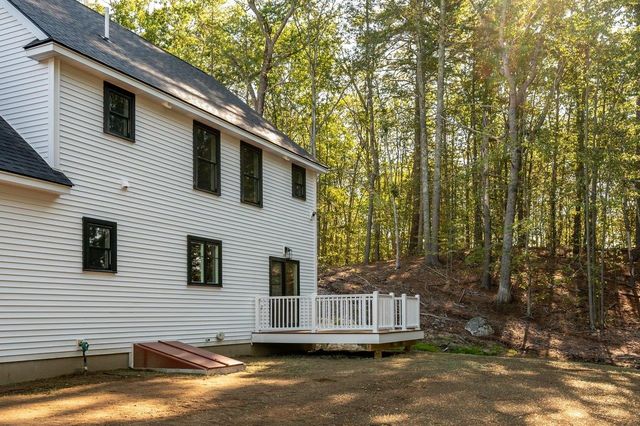 32 Hansonville Road, Rochester, NH 03839