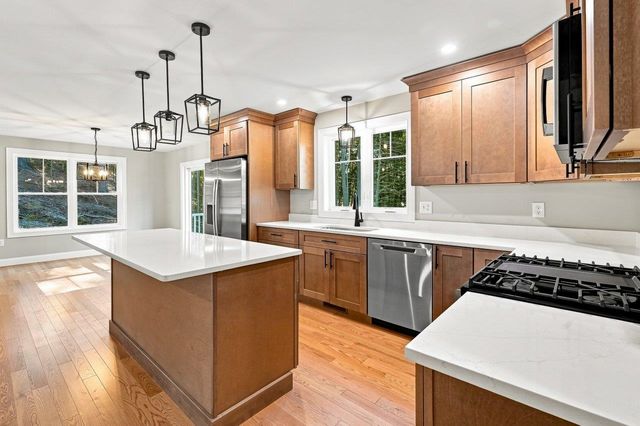 32 Hansonville Road, Rochester, NH 03839