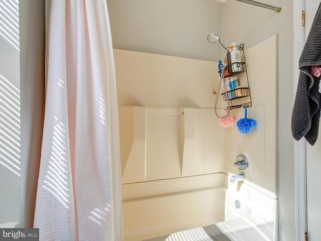 1842 N WILLINGTON ST, Philadelphia, PA 19121