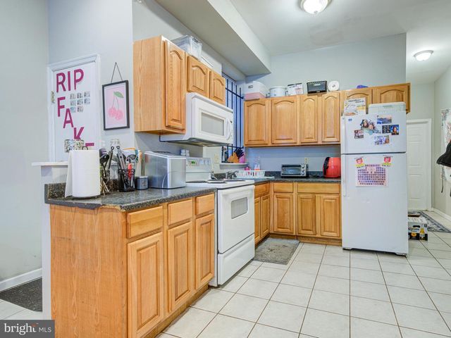 1842 N WILLINGTON ST, Philadelphia, PA 19121
