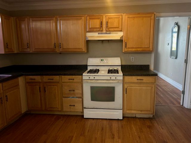 1101 Gordon Street, Marshall, TX 75670