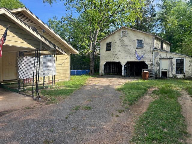 1101 Gordon Street, Marshall, TX 75670