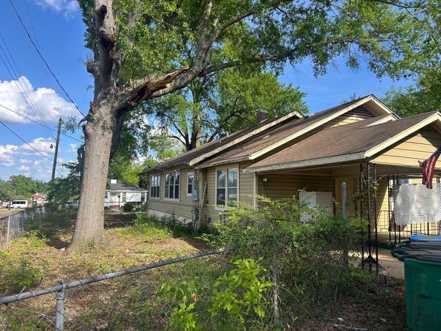 1101 Gordon Street, Marshall, TX 75670
