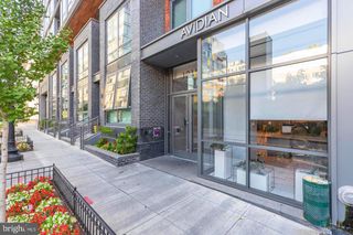1211 VAN ST SE #609, Washington, DC 20003