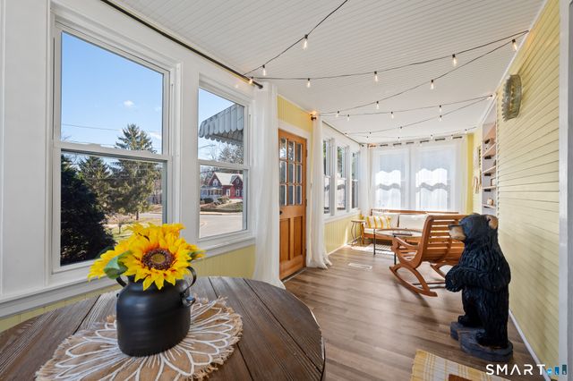 18 Oak Street, Plymouth, CT 06786