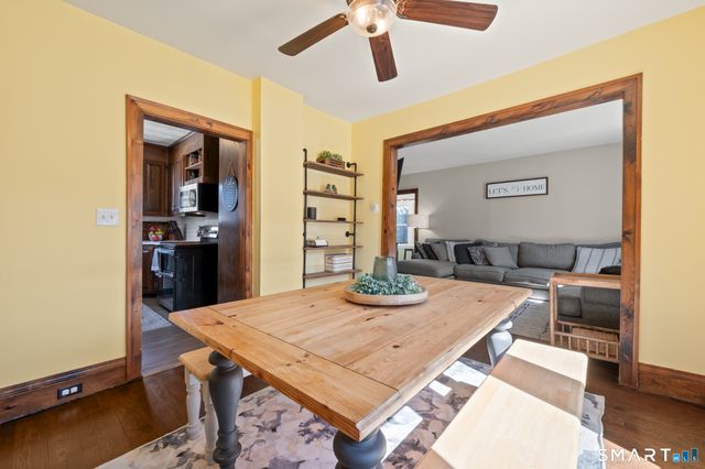 18 Oak Street, Plymouth, CT 06786