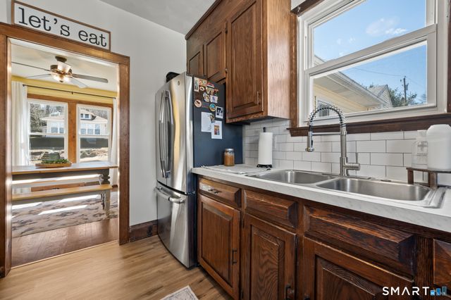 18 Oak Street, Plymouth, CT 06786