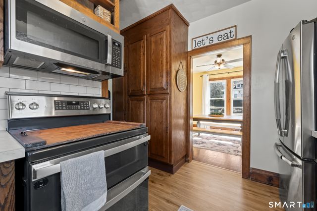 18 Oak Street, Plymouth, CT 06786