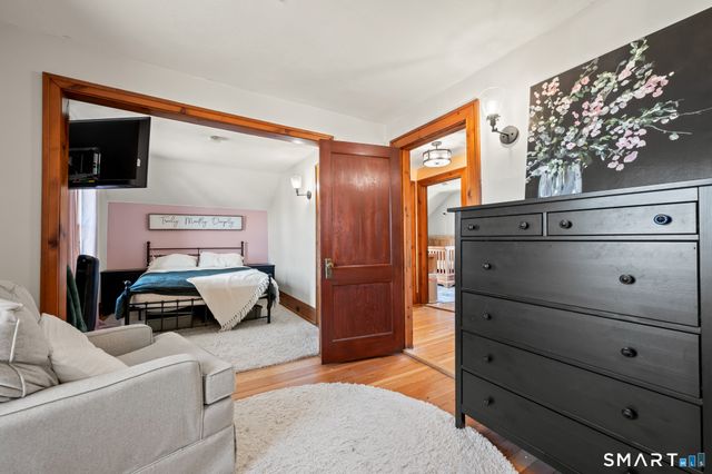 18 Oak Street, Plymouth, CT 06786