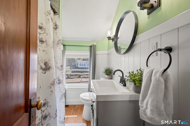 18 Oak Street, Plymouth, CT 06786