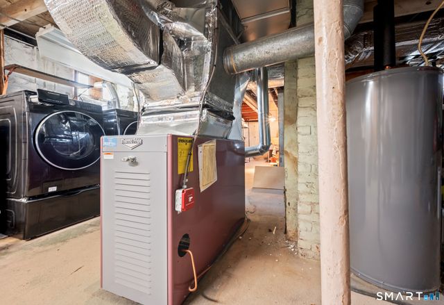 18 Oak Street, Plymouth, CT 06786