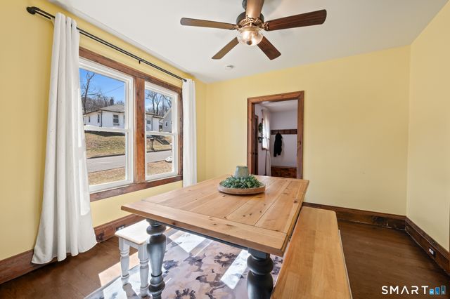 18 Oak Street, Plymouth, CT 06786