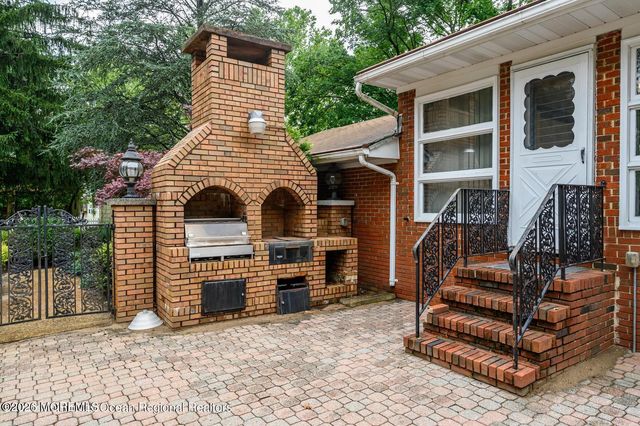 494 Frank Applegate Road, Jackson, NJ 08527