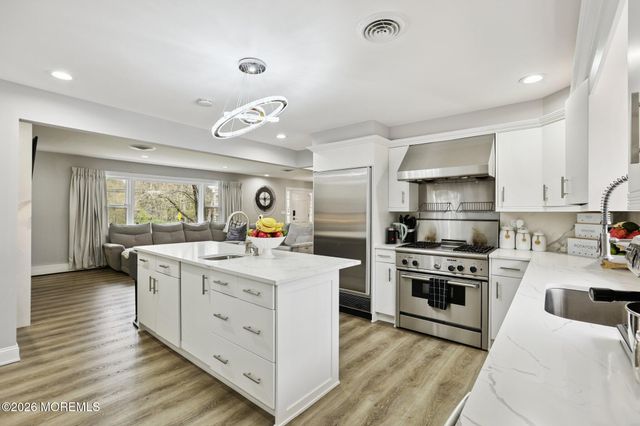 494 Frank Applegate Road, Jackson, NJ 08527