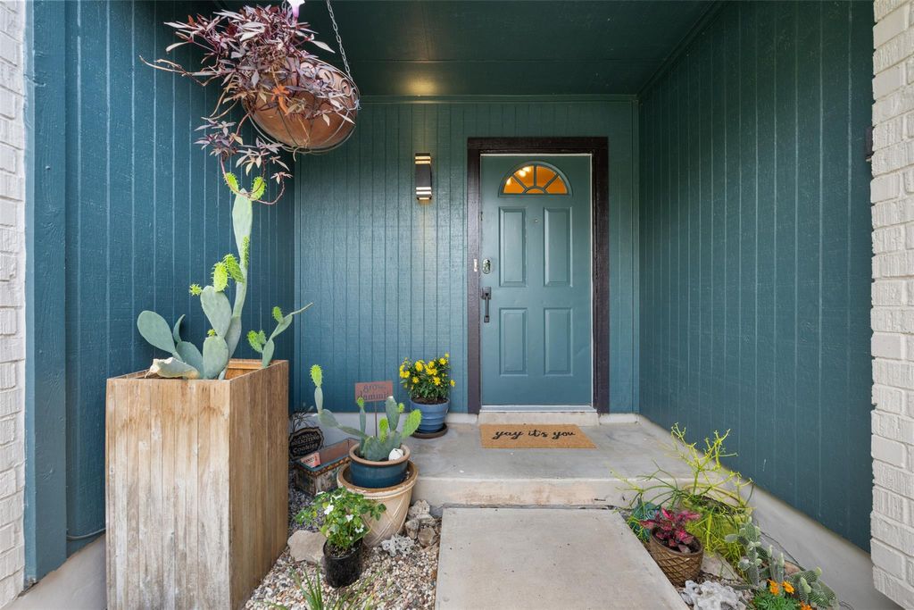 12511 Tree Line DR, Austin, TX 78729