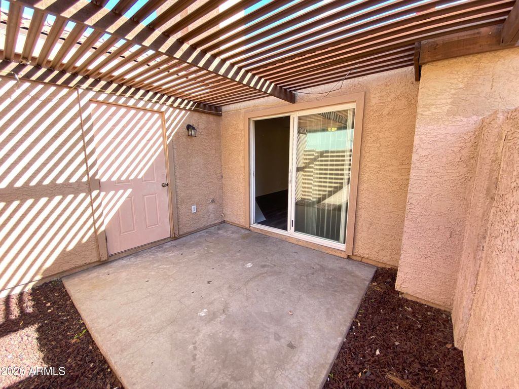 Image 25 of property listing at 2122 E KIRKLAND Lane 3, Tempe, AZ 85281