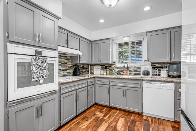 3415 W Oswego Avenue, Fresno, CA 93711