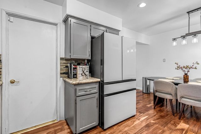 3415 W Oswego Avenue, Fresno, CA 93711