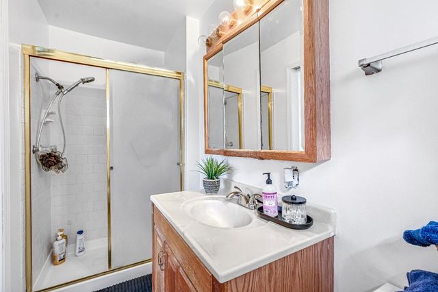 3415 W Oswego Avenue, Fresno, CA 93711