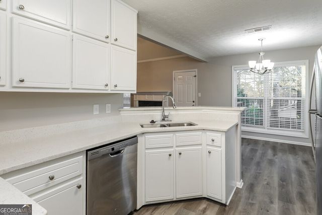 226 Due W Drive, Stockbridge, GA 30281