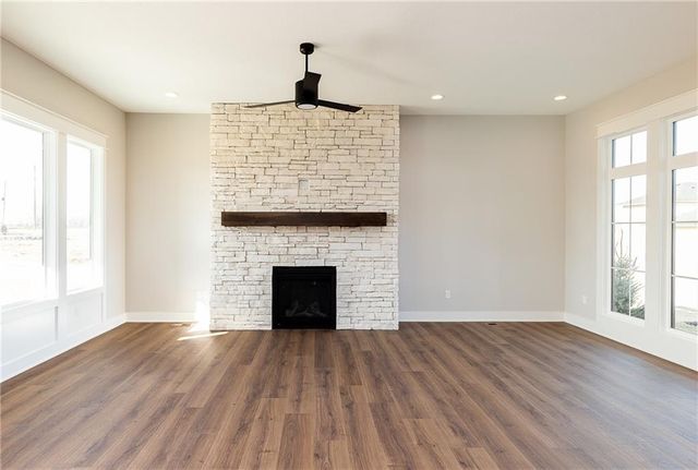 18612 Ironwood Street, Overland Park, KS 66085