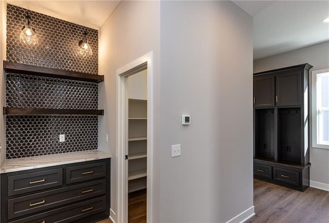 18612 Ironwood Street, Overland Park, KS 66085